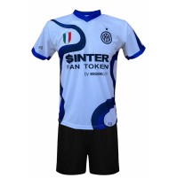 Maglia Inter ufficiale Lukaku 9 replica 2021-22 e pantaloncino nero
